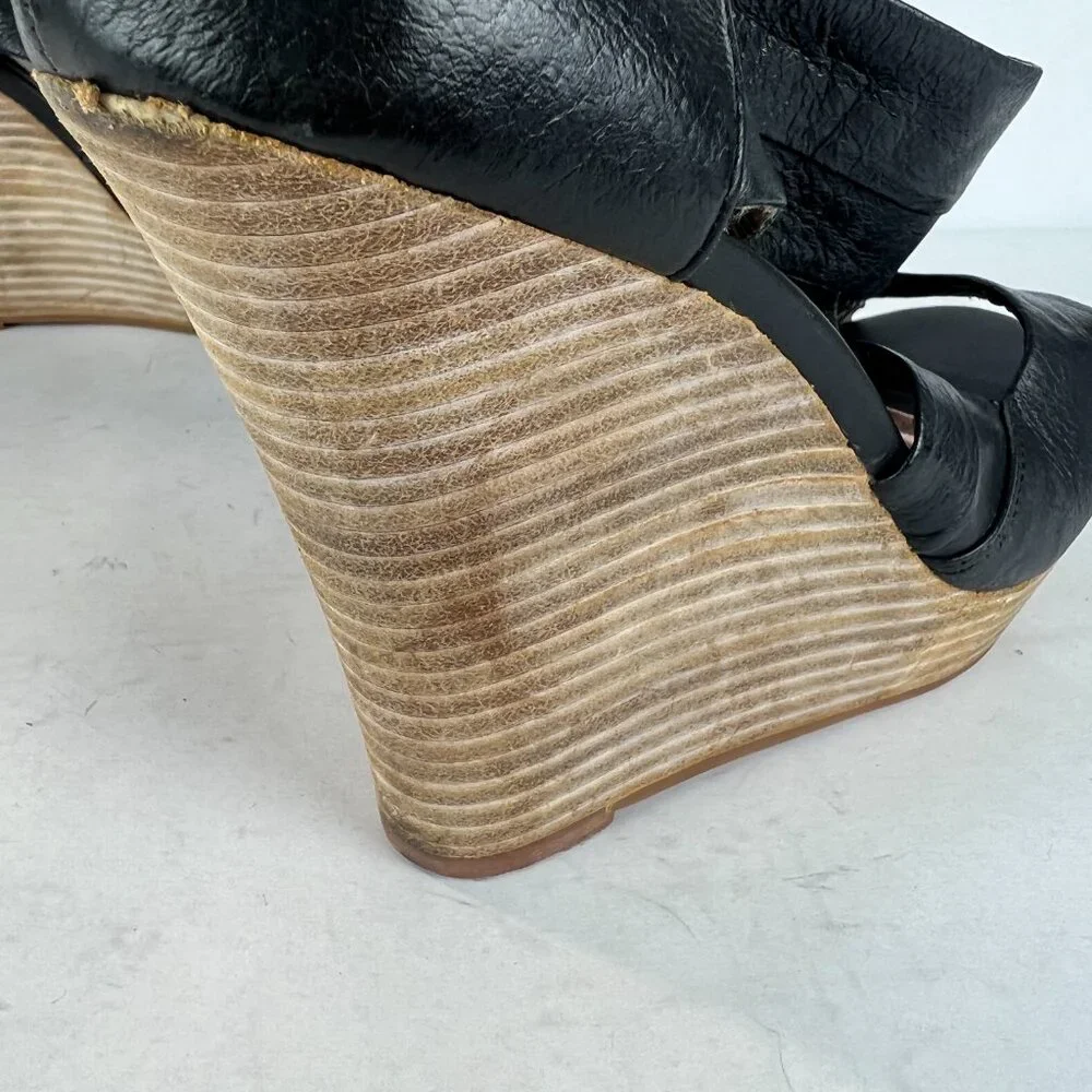Seychelles Sandals Womens 8.5 Black Leather Wedge Stacked Heel Criss Cross‎